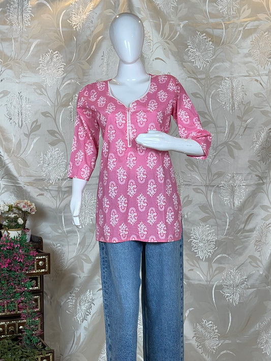 Women Pink & White Floral Printed Sleeve Cotton Kurti