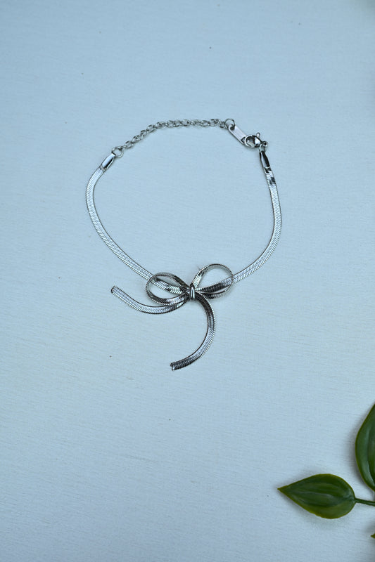 Chic Bow Detail Bracelet