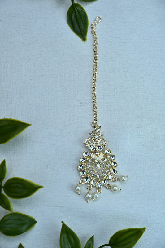 Classic Pearl Kundan Maang Tikka