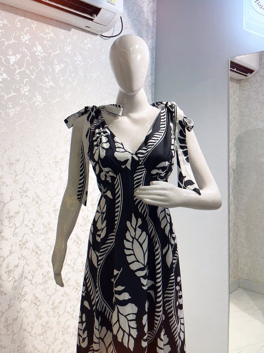 Monochrome Leaf Print Maxi Dress