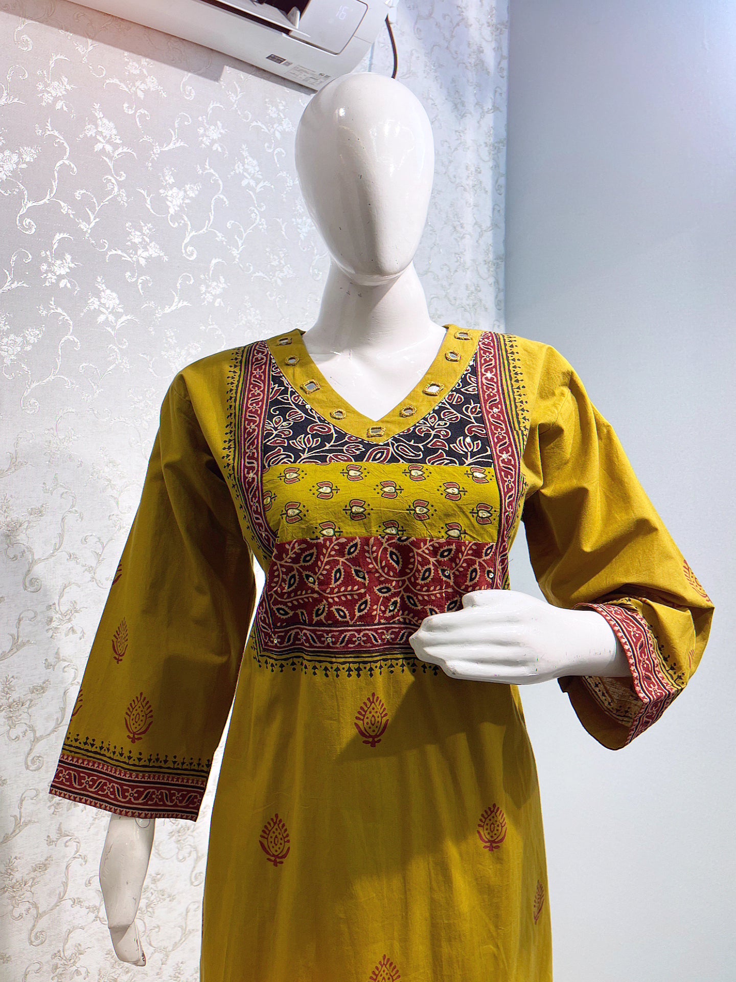 Saanjh Printed Cotton Suit