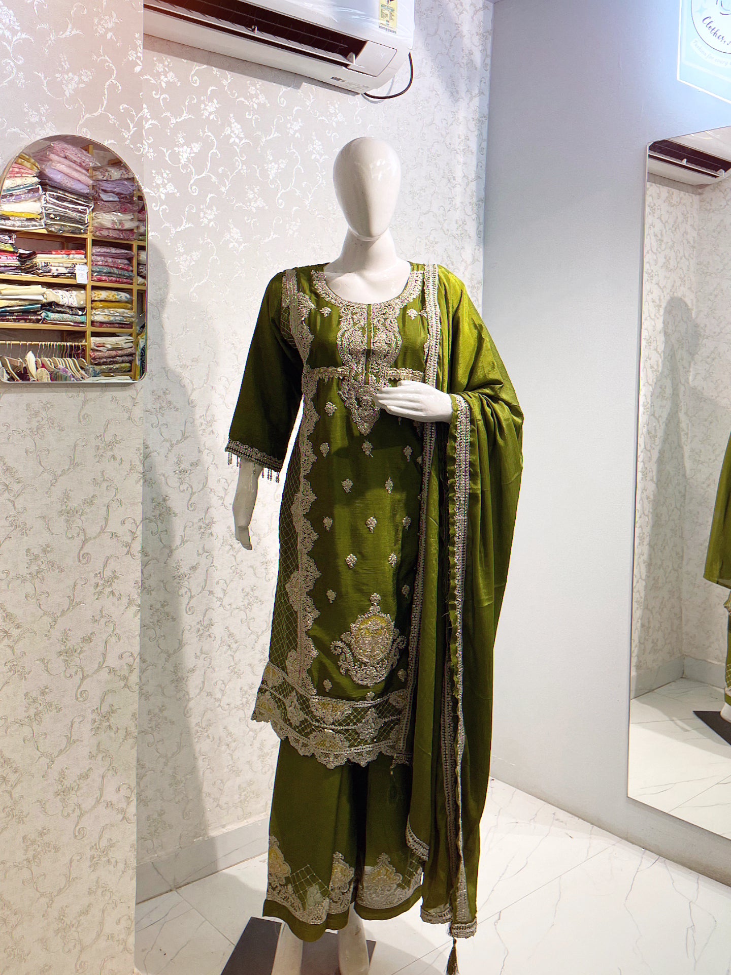 Elegant Occasion Suit Set