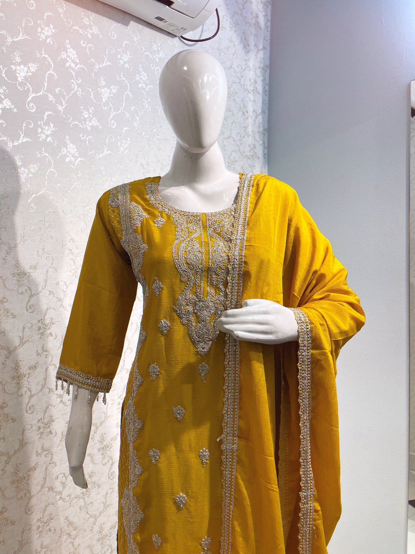 Elegant Occasion Suit Set