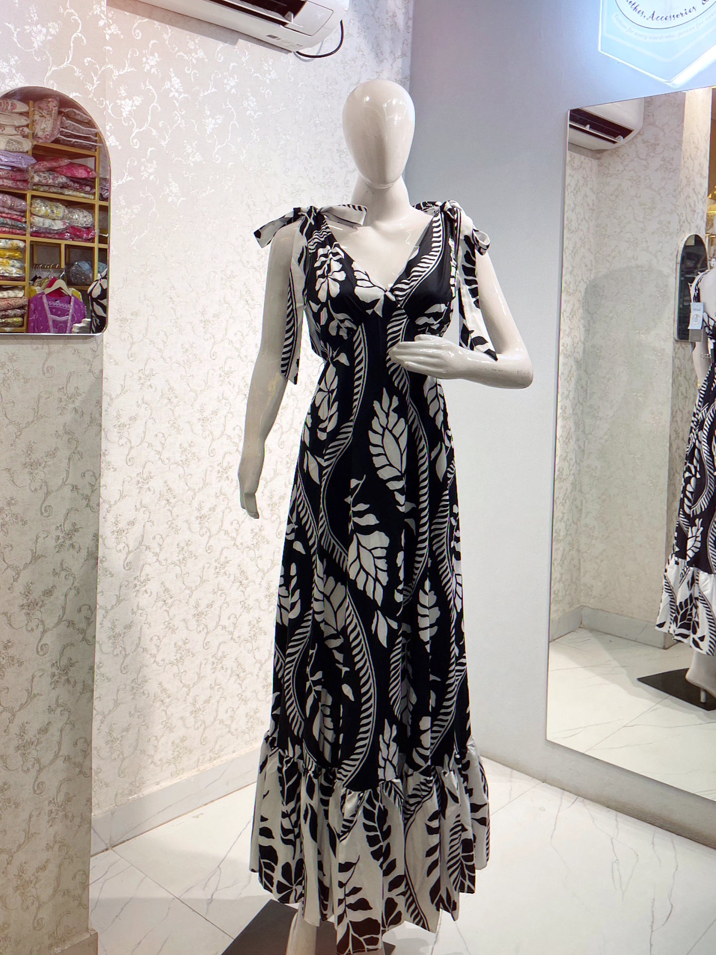 Monochrome Leaf Print Maxi Dress